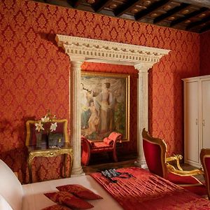 Residenza Canova Tadolini Luxury Rooms&Suites